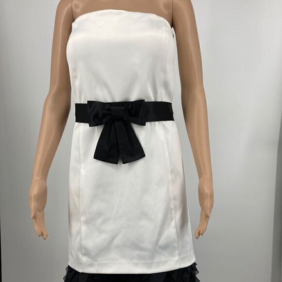 NWT Oleg Cassini Black/Ivory Shoulder Off Party Dress Size 22 - Picture 1 of 11